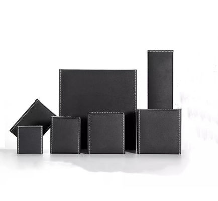 Выбивать прямоугольной коробки ожерелья коробки PU кожаной Recyclable упаковывая