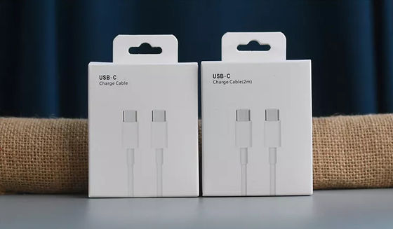 Данные по заряжателя Usb PMS привязывают коробку упаковки жиронепроницаемое Debossing